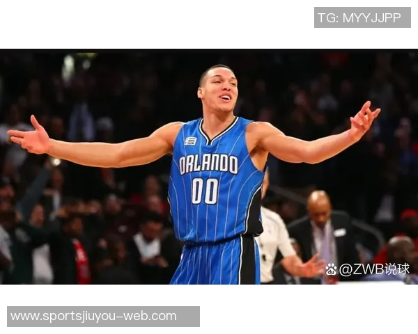 张佳玮称沃特森为掘金最强劲爆球员仅次于戈登的表现令人惊艳 张佳玮称沃特森为掘金最强劲爆球员仅次于戈登的表现令人惊艳